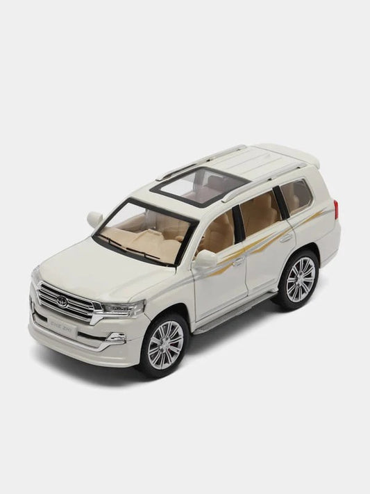 Toyota Land Cruiser 200 Die-Cast Model – Pearl White SUV 1:24 Scale
