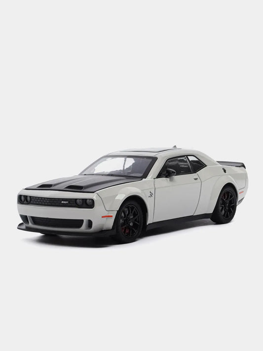 1:24 Licensed Dodge Challenger SRT Hellcat Widebody Die-Cast Model – White & Black