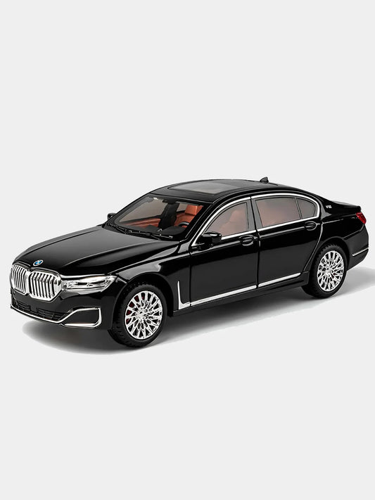 BMW 7 Series 1:24 Diecast Model Car – Metal Collectible with LED Lights & Engine Sound