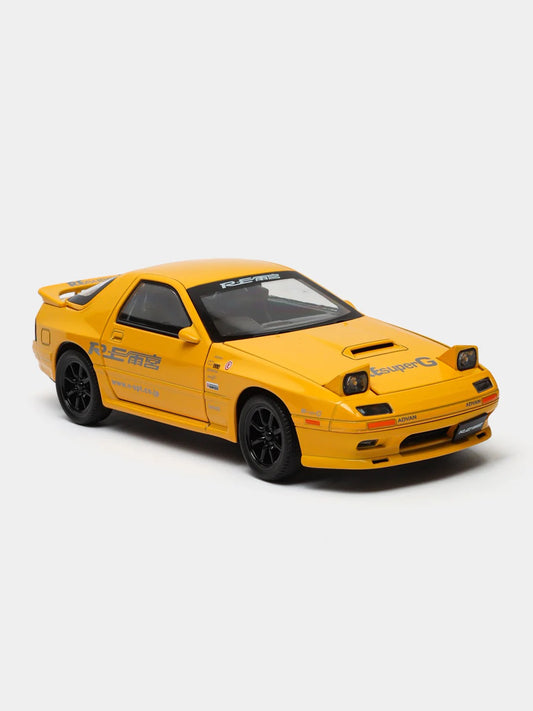 1:24 Mazda RX-7 FC3S Die-Cast Model – RE Amemiya Yellow Livery (Licensed)